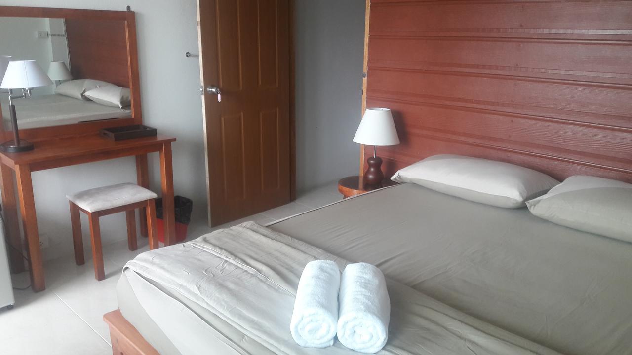 Savika Guesthouse Ranong Esterno foto