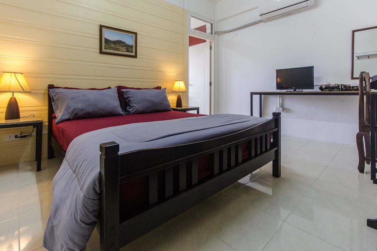 Savika Guesthouse Ranong Esterno foto