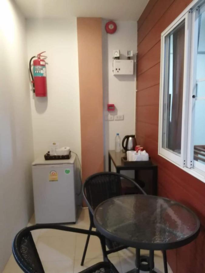 Savika Guesthouse Ranong Esterno foto