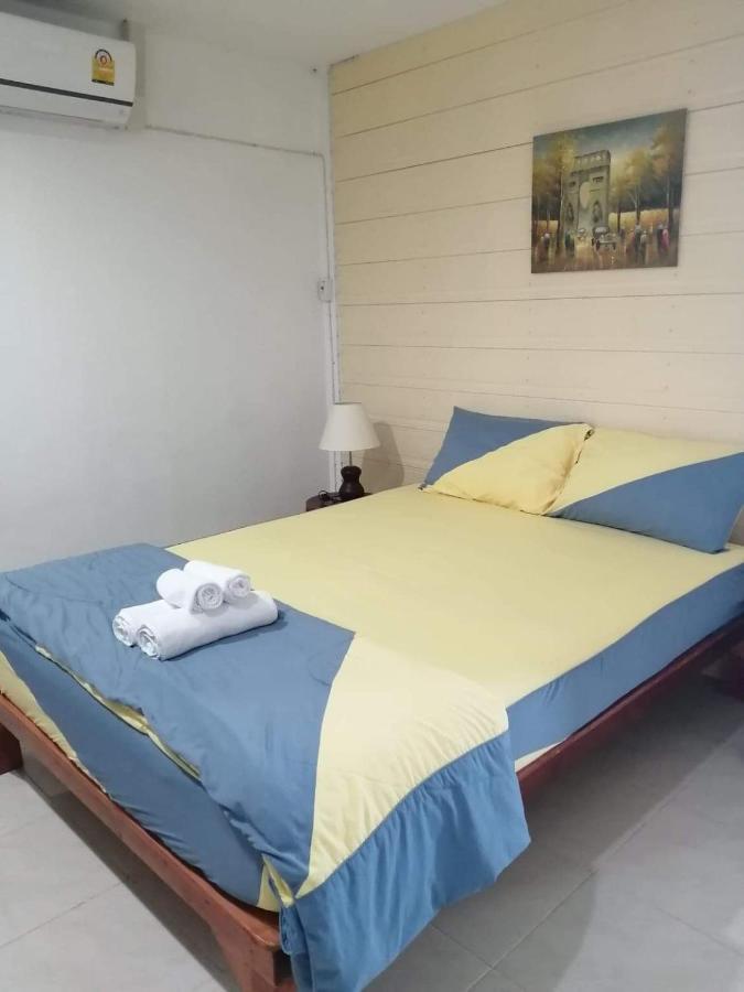 Savika Guesthouse Ranong Esterno foto