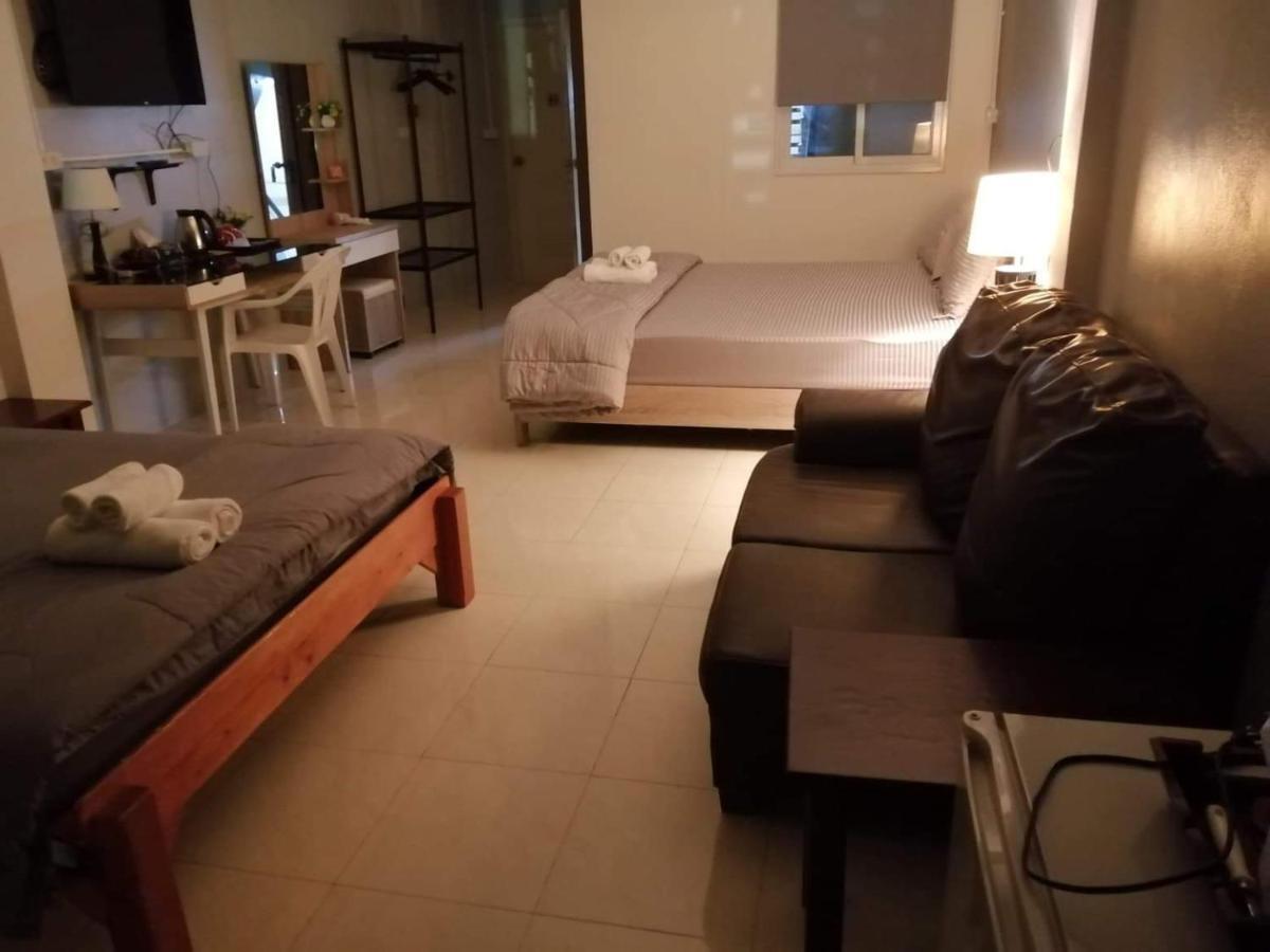 Savika Guesthouse Ranong Esterno foto